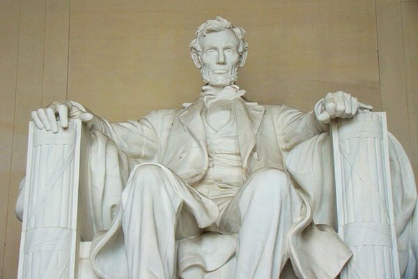 3 Lessons In Confidence From Abraham Lincoln